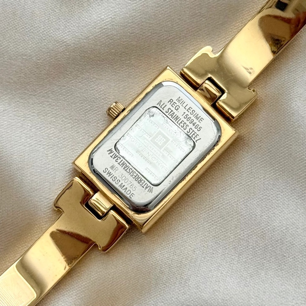 AUTHENTIC RARE VINTAGE GIVENCHY GOLD WATCH - WITH DIAMOND HOUR MARKERS - Picture 7 of 7